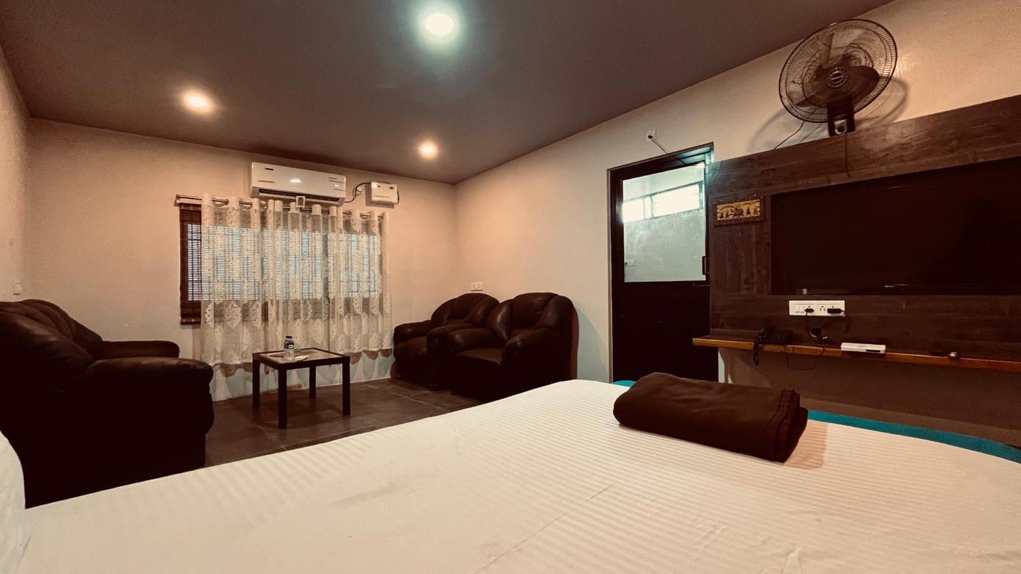 Mermaid Island Beach Resorts Pondicherry Bagian luar foto
